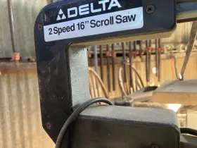 49-560 DELTA Scroll Saw Cat #3 49-560 DELTA Scroll Saw Cat #3