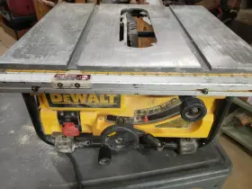 A24982 DEWALT Bracket #3