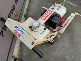 DS20-390 EDCO Walk Propelled Floor Saw Honda #3
