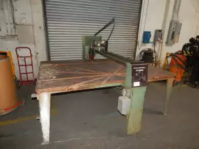 0710 EVANS MACHINERY Overhead Rail Countertop Saw 0710 EVANS MACHINERY Overhead Rail Countertop Saw