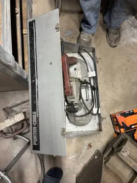 6225 PORTER-CABLE Milwaukee Cordedbandsaw Porta Box